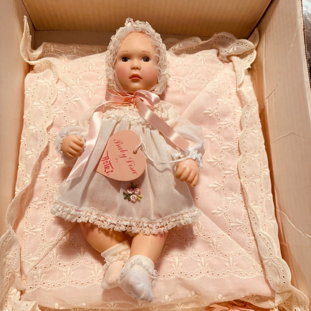Effanbee Baby Lisa by Astri Campbell 1012 Vintage Doll with Pillow and Box